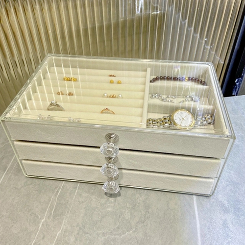 Best acrylic jewelry organizer