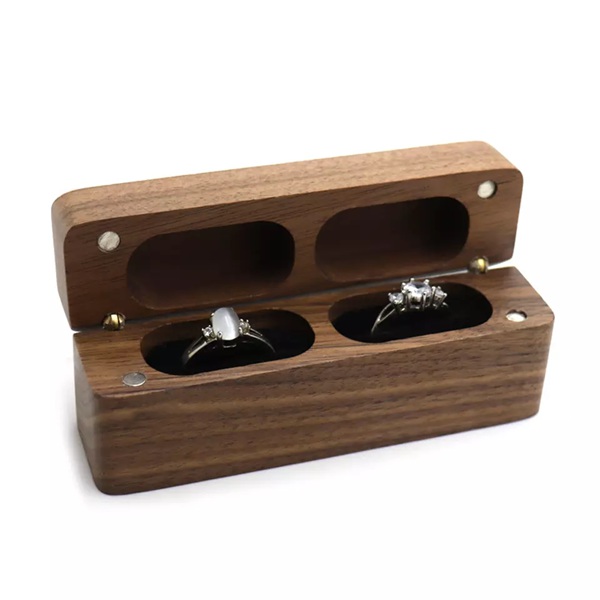 Wood double ring box